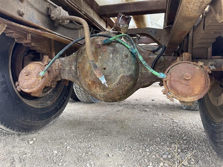 1985-ford-ltl9000-image-34