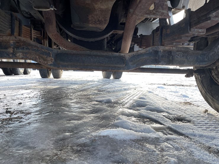 1995-ford-f750-image-13