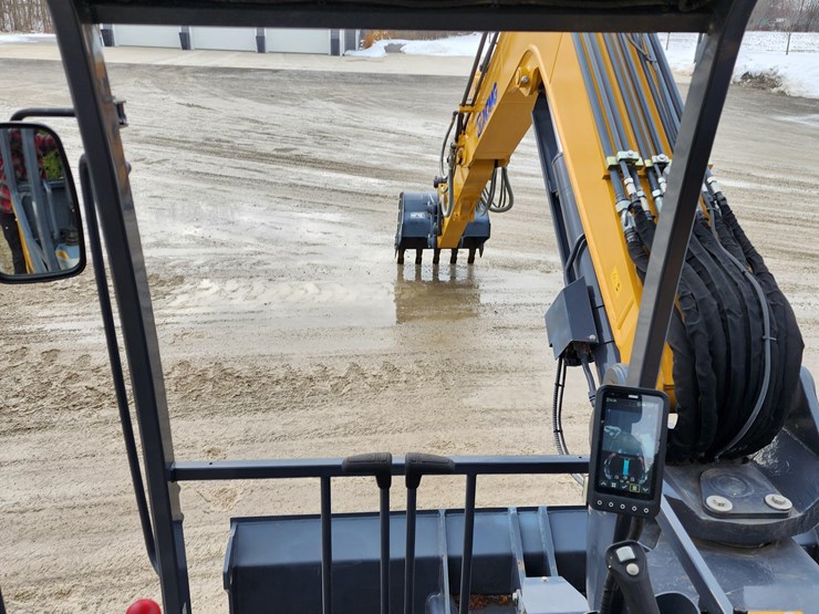 #113-•-2023-xcmg-xe-800-excavator-image-7