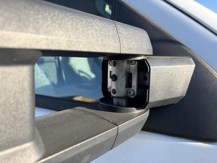 2016-chevrolet-silverado-2500-image-6