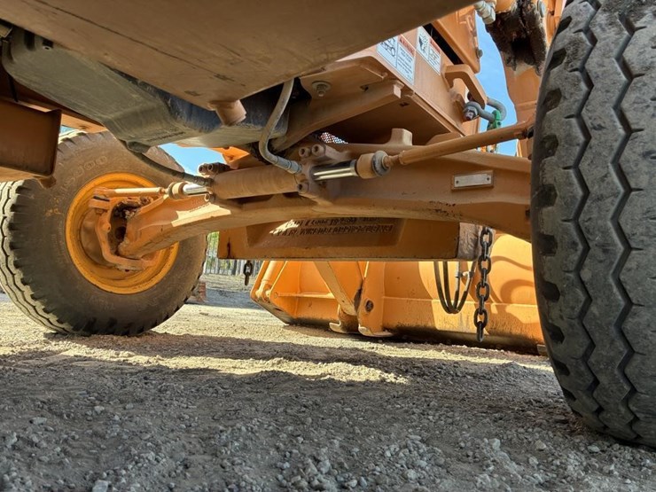 2007-case-580sm-image-20