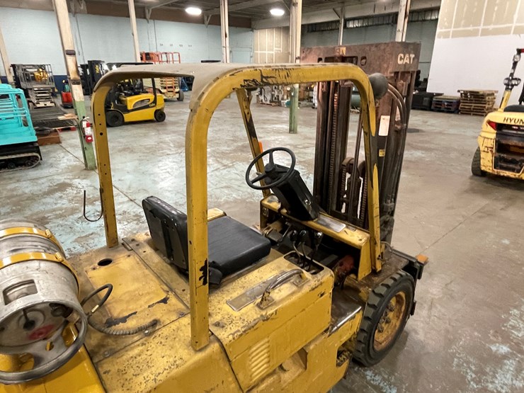 #178-•-cat-vc600-propane-forklift-image-22