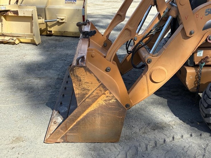 2007-case-580sm-image-5