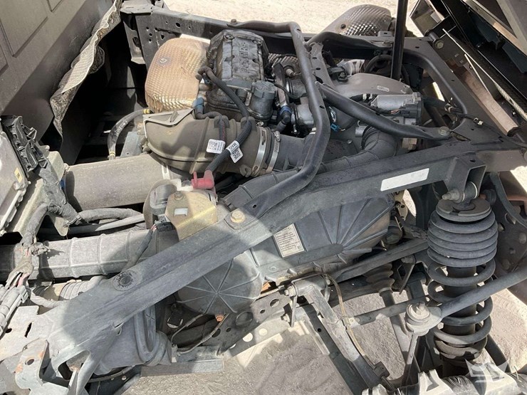 2021-bobcat-uv34-image-20