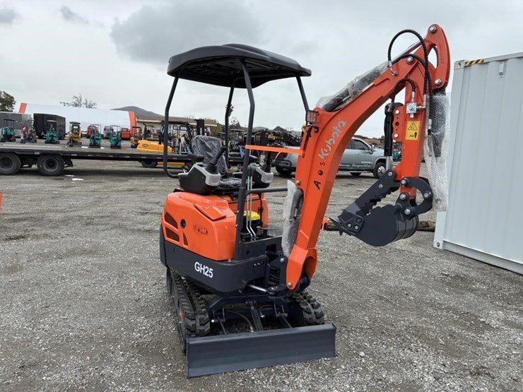 2025-aboss-gh25-excavator-image-2