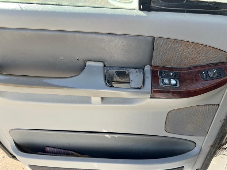 2006-freightliner-auger-truck-image-74