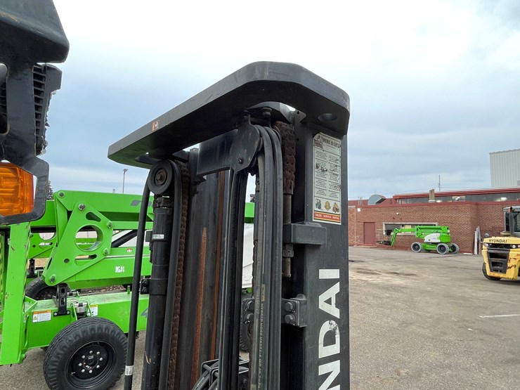 2019-hyundai-25lc-7a-image-24