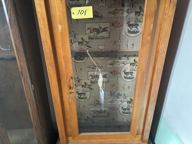 wooden-gun-cabinet-image-3