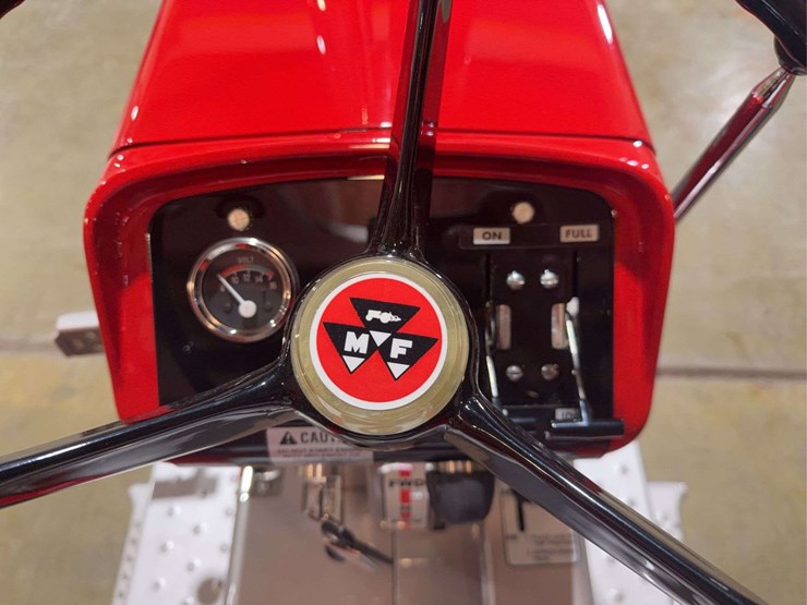 massey-ferguson-1100-image-26