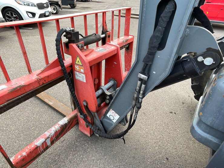 #129-•-2018-skyjack-sj843-telehandler-image-11