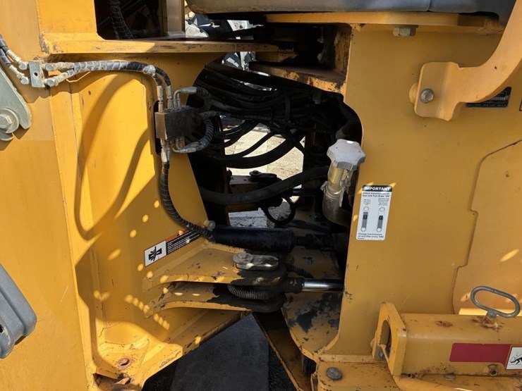 deere-624j-image-9