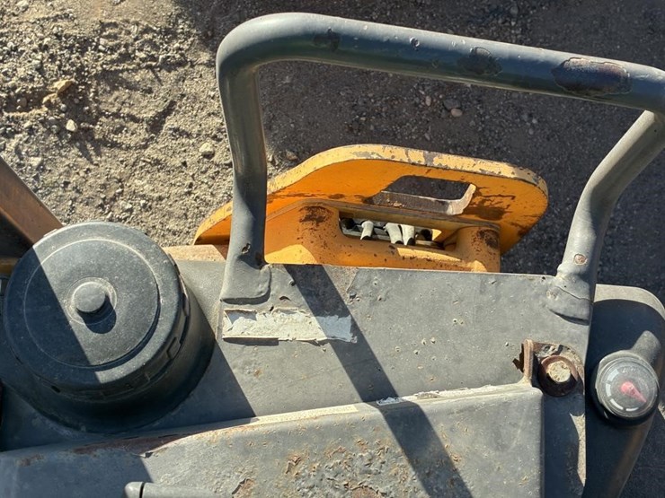 2018-volvo-dd25b-image-14