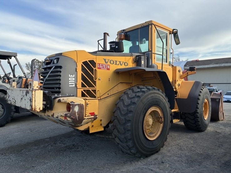 2007-volvo-l11oe-wheel-loader-image-3