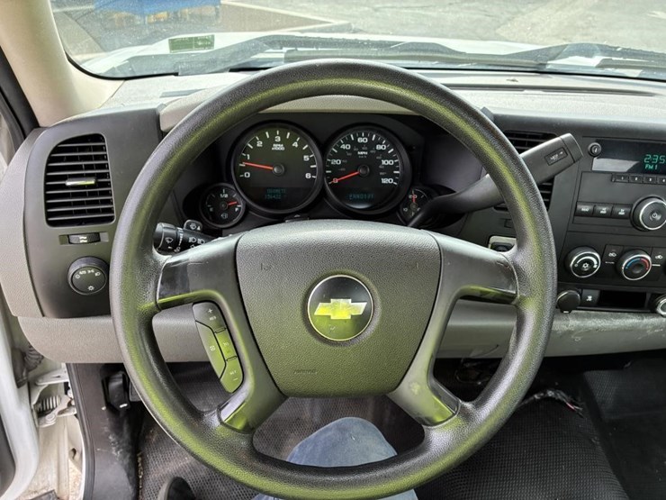 2009-chevrolet-1500-image-11