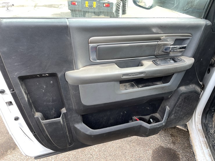 2017-dodge-ram-5500-image-66