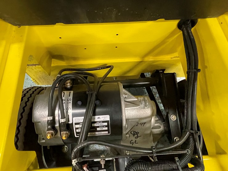 #188-•-columbia-expediter-electric-utility-vehicle-(new-old-stock-2022)-image-25