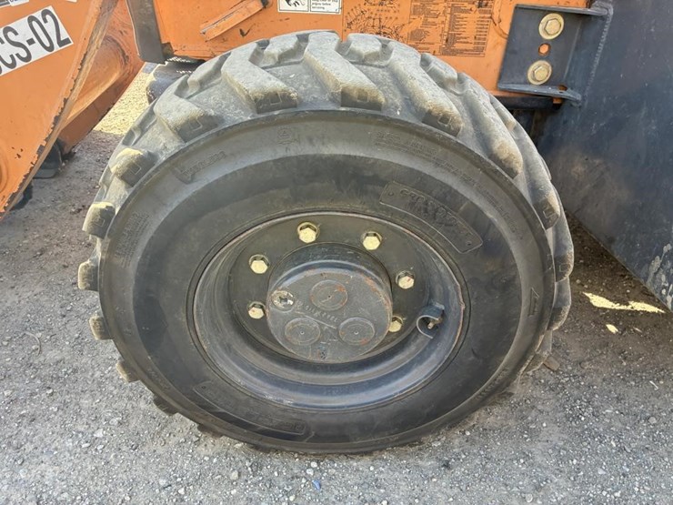 2019-case-580sn-image-10