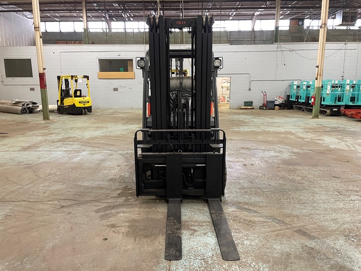 #177-•-2016-toyota-propane-forklift-image-2