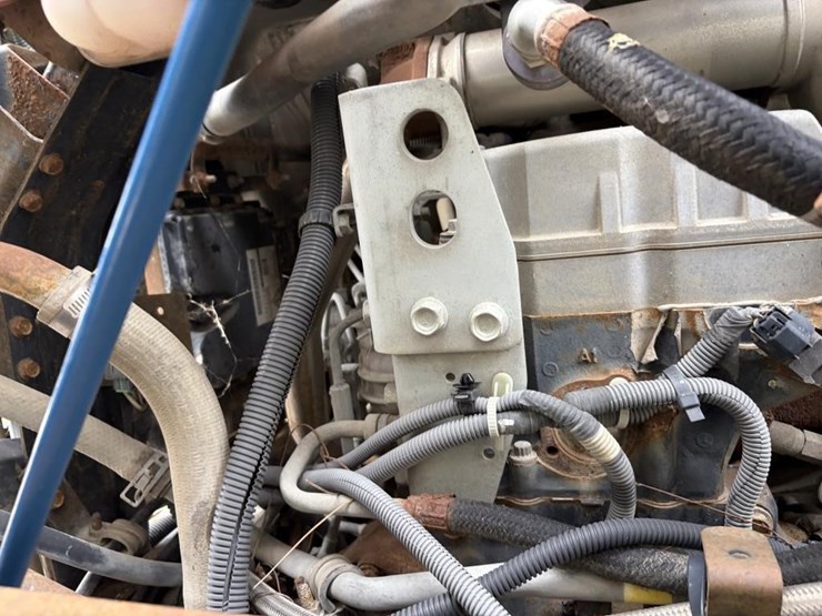 2009-gmc-t7500-image-8