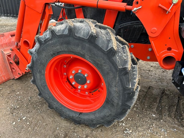 2019-kubota-m6s-111-image-18