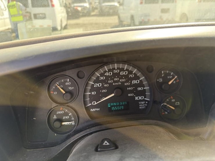 2006-utility-van-image-15