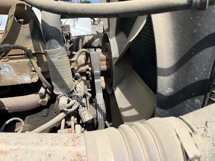 freightliner-tender-truck---adams-tender-image-43