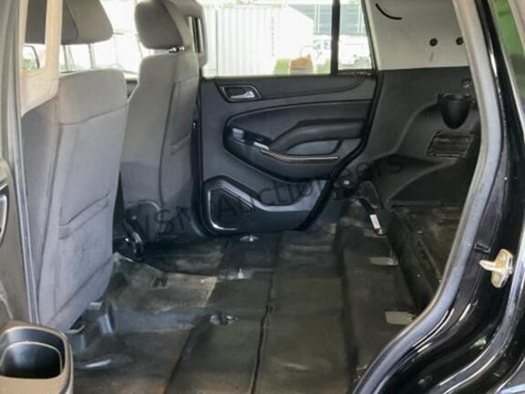 2020-chevrolet-tahoe-image-24