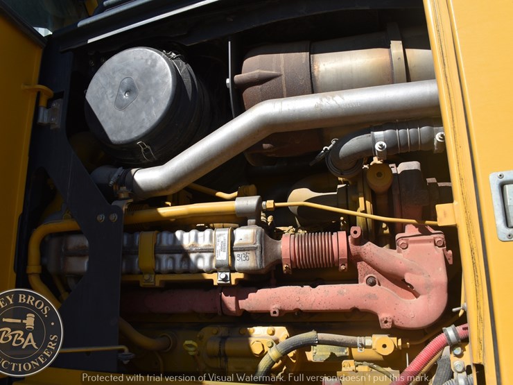 2013-deere-770g-image-44