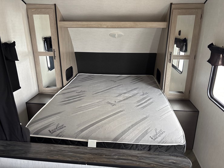 #1312-•-2022-prowler-250bh-image-11