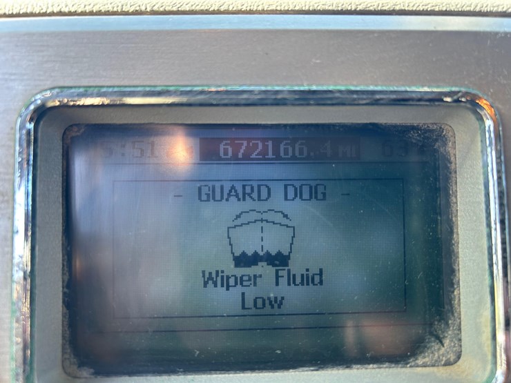 2012-mack-tender-truck-w/adams-rear-discharge-bed-auger-image-86