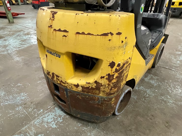 #169-•-2013-komatsu-30-propane-forklift-image-21