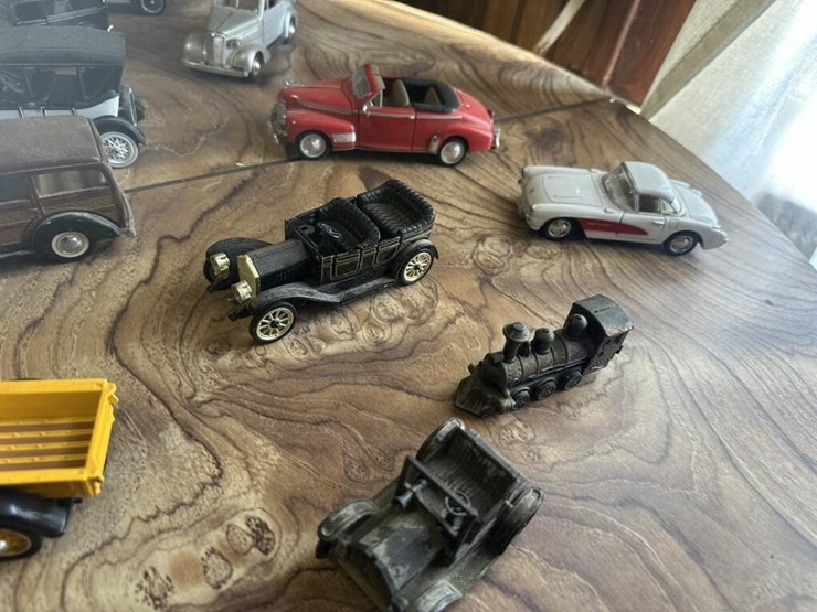 vintage-&-collector-toy-cars-image-6