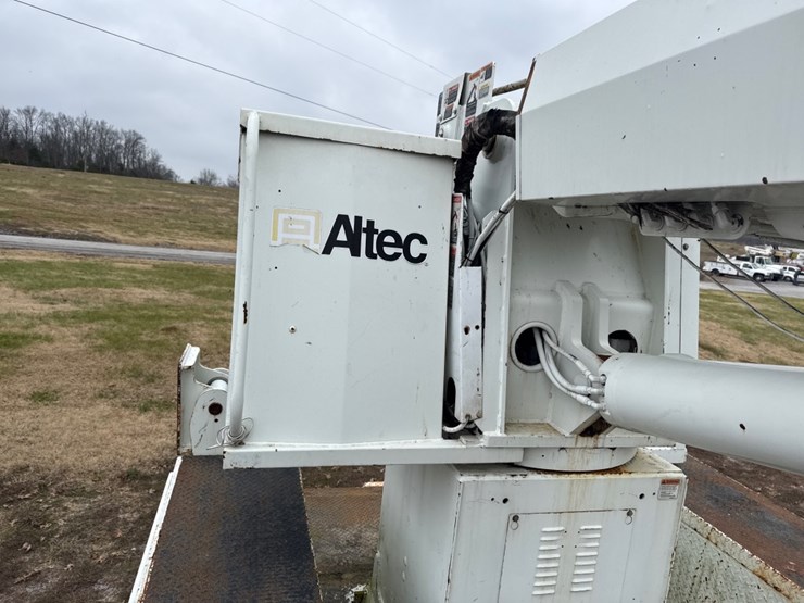 2000-international-4900-image-25