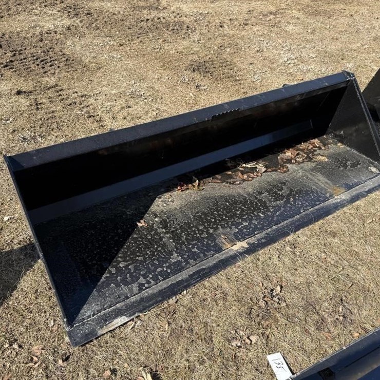 New Swict 84" Universal Attach Bucket