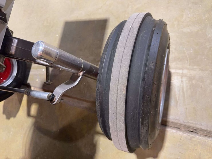 massey-ferguson-1100-image-22