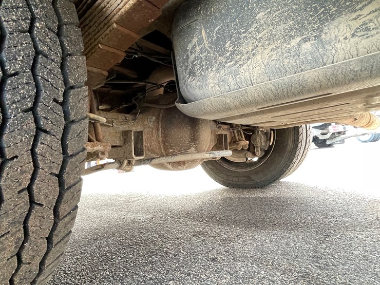 2017-dodge-ram-5500-image-27