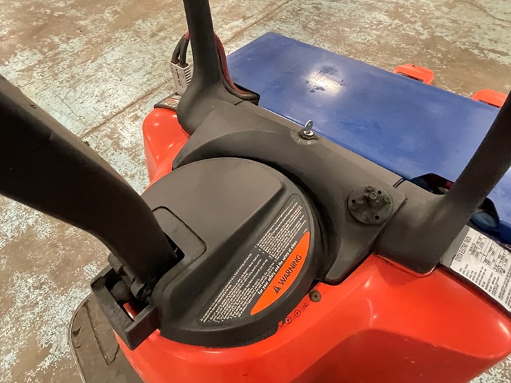 #231-•-toyota-ride-on-electric-pallet-jack-image-17