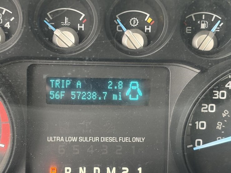 2011-ford-f550-image-12