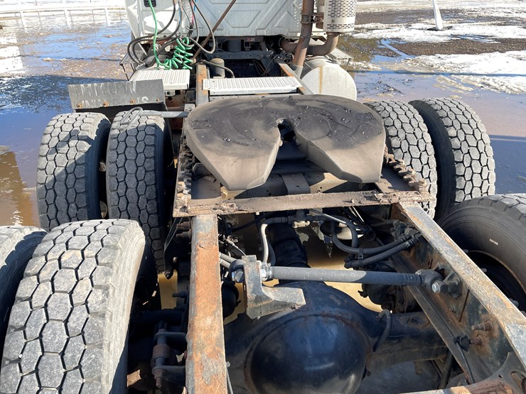 2012-international-prostar-image-22