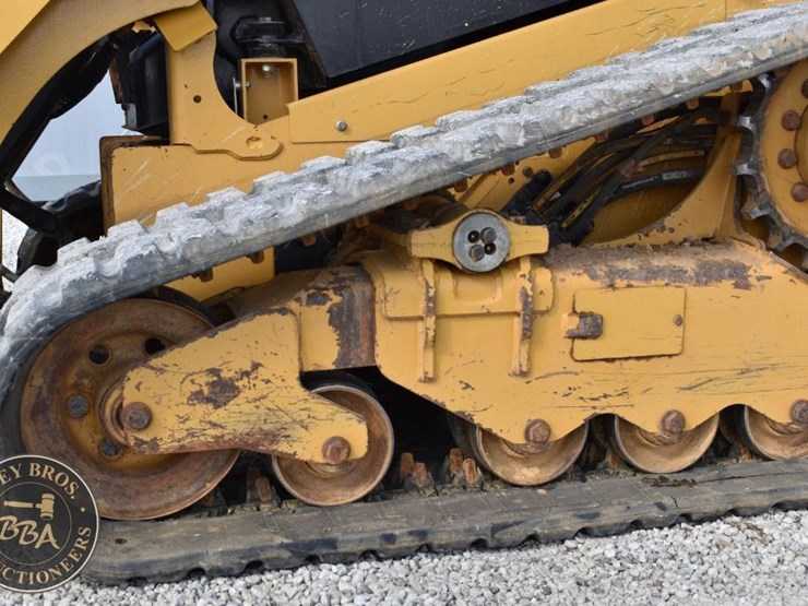 2023-caterpillar-289d3-image-32