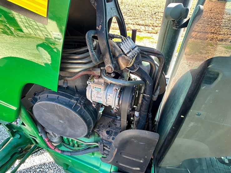 2004-john-deere-8320-image-43
