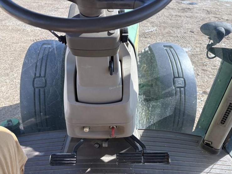 john-deere-8310r-image-23