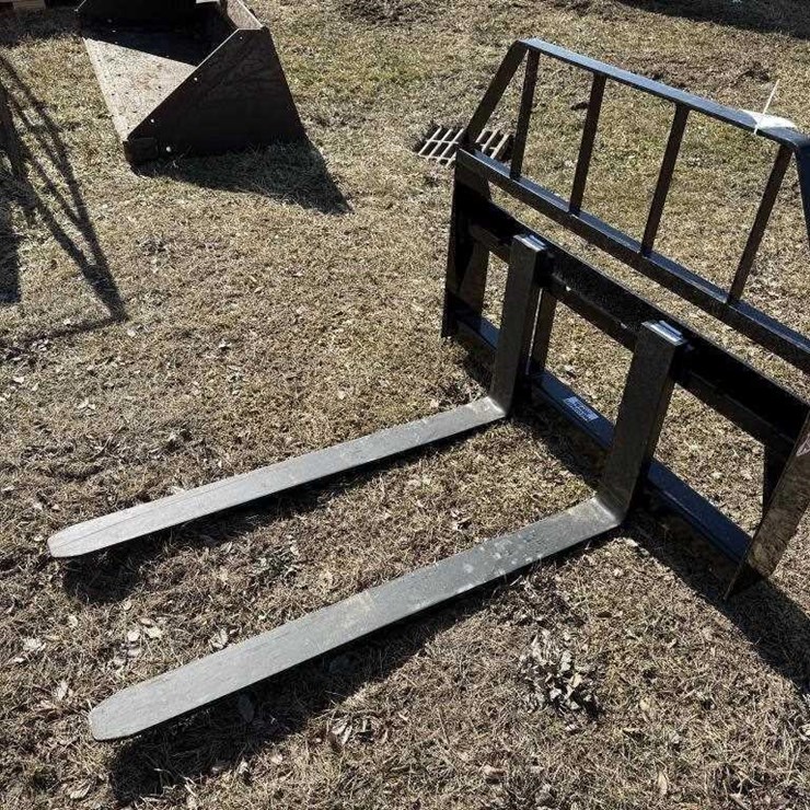 New Kivel 48" Universal Attach Pallet Forks