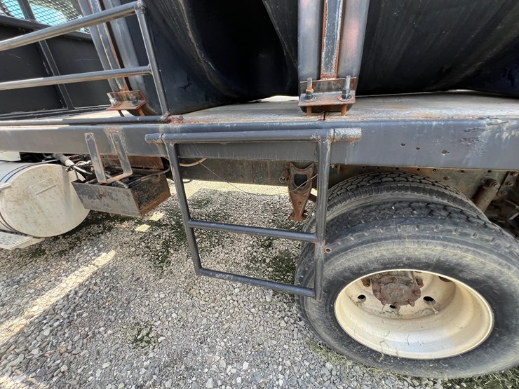 1996-international-a-image-54