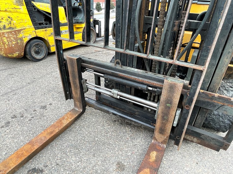 2019-hyundai-25lc-7a-image-11