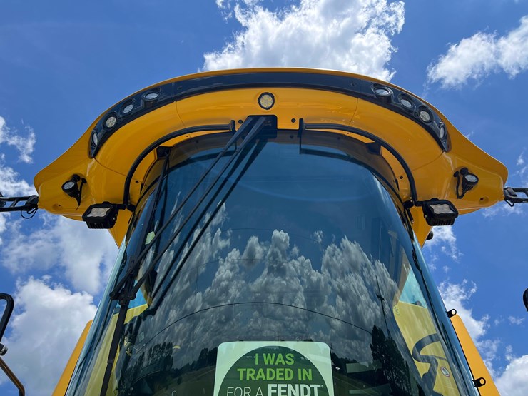 2023-new-holland-cr10.90-image-29