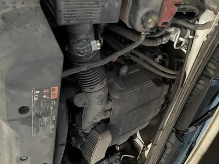 2011-chevrolet-2500-image-8