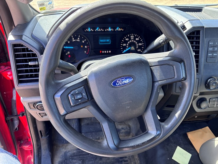 2019-ford-f150-xl-image-9