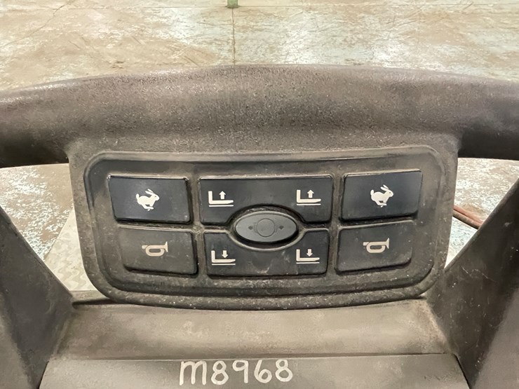 #230-•-2019-mitsubishi-electric-ride-on-pallet-jack-image-14