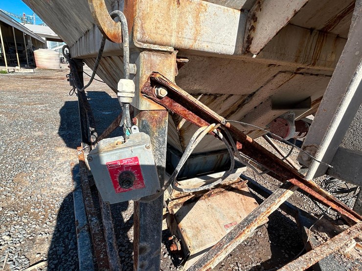 adams-weight-hopper-image-14